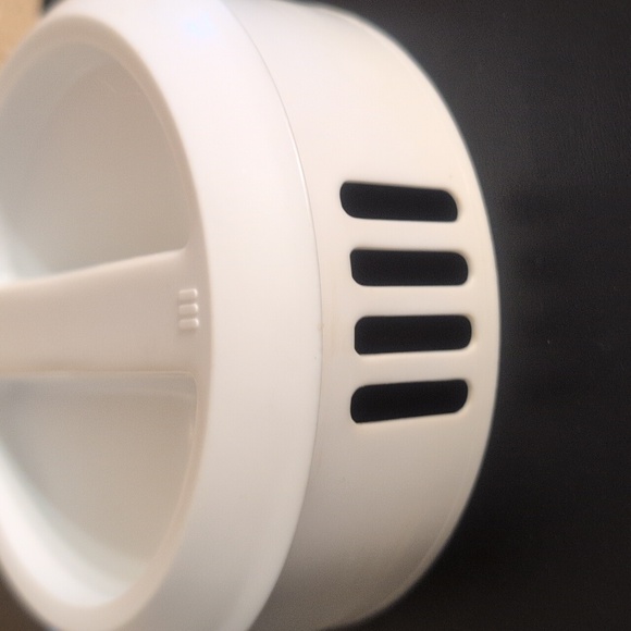 Vintage Rubbermaid 1 1/2 Quart Pitcher - Picture 9 of 11